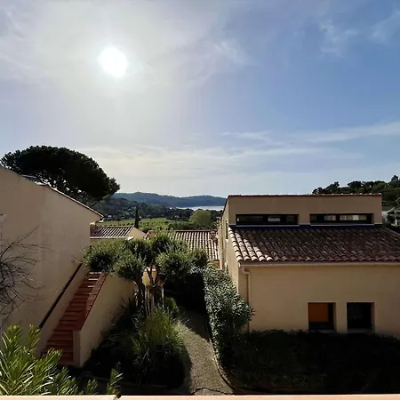Avec Terrasse Vue Et Parking A - Fr-1-226b-231 *